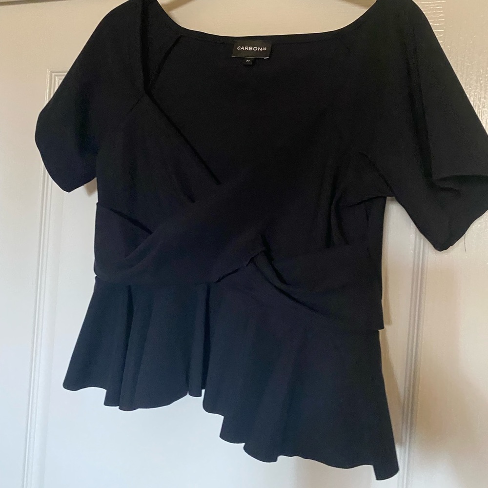 Carbon38 Black Cross Over Top M